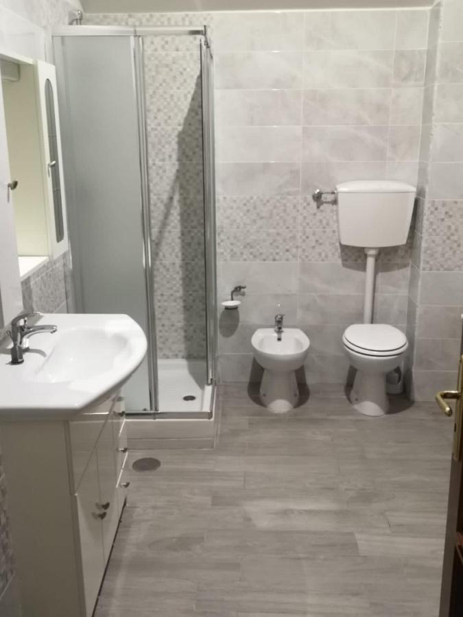 La Casa Di Ade Apartment Napoli Bagian luar foto
